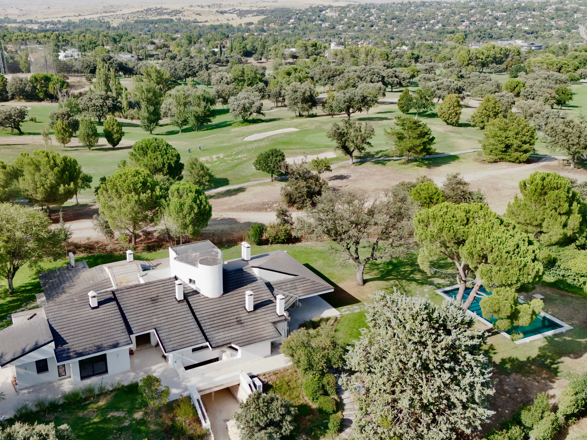 Villa en primera línea del campo de golf del RACE en Ciudalcampo